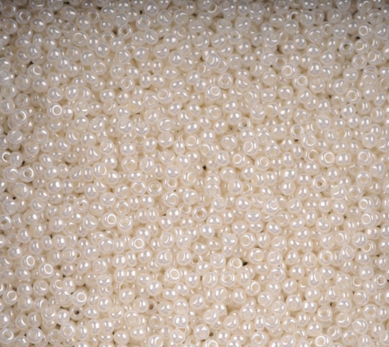 50gr Preciosa 12/0 19001/47102 Shell
