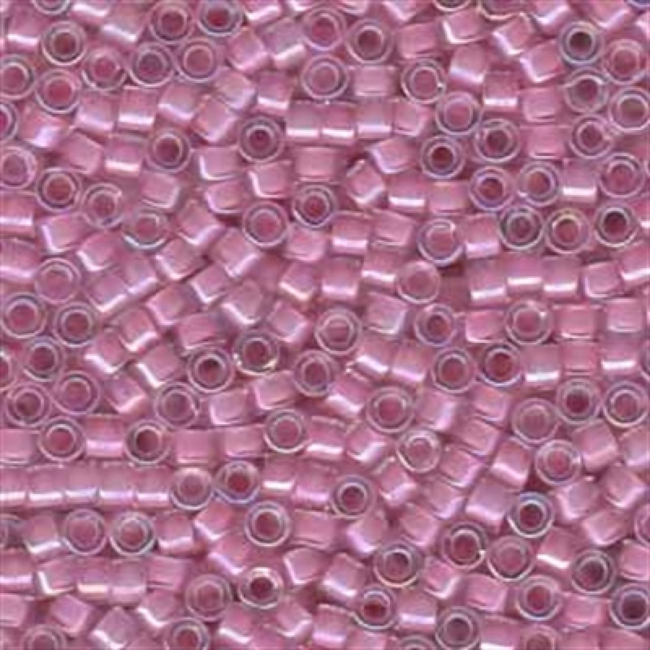 Delica 11/0 DB0072 Lined Pale Lilac AB