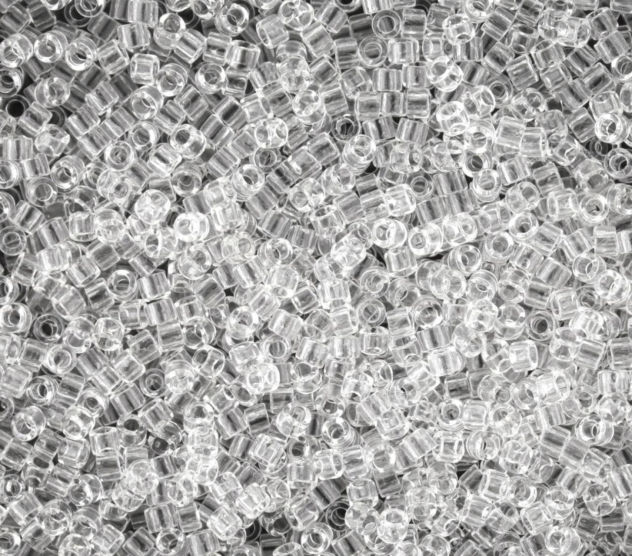 Delica 11/0 DB0141 Transparent Crystal