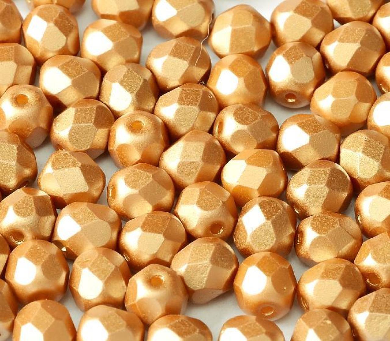 Margele Cehesti Fire-Polish 6mm 25003/02010 Alabaster Pastel Amber