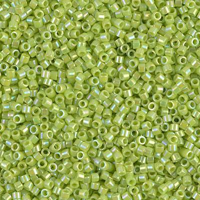 Delica 11/0 DB0169 Opaque Chartreuse AB — Imaginea 1