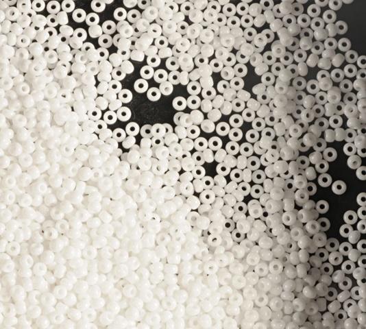 50 gr Preciosa 11/0 19001/03050 Op. White — Imaginea 1