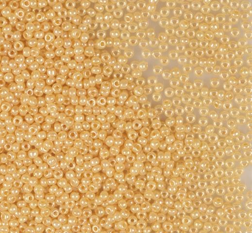 50 gr Preciosa 10/0 19001/47112 Dark Ivory Pearl — Imaginea 1